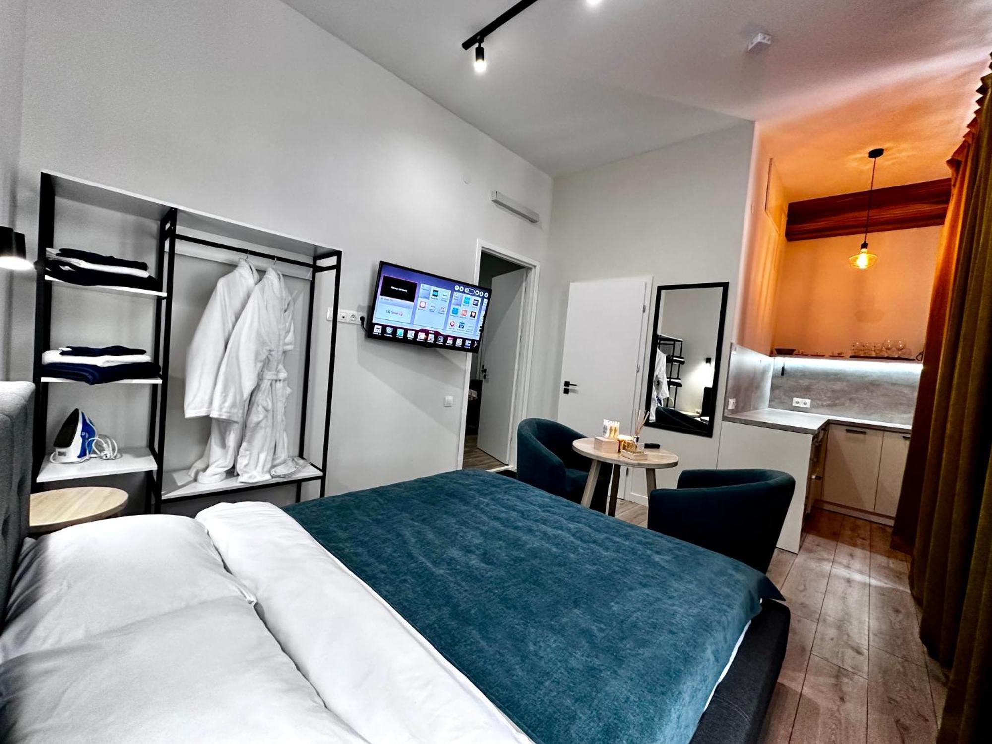 Hotel Gallery 21 Leopoli Esterno foto
