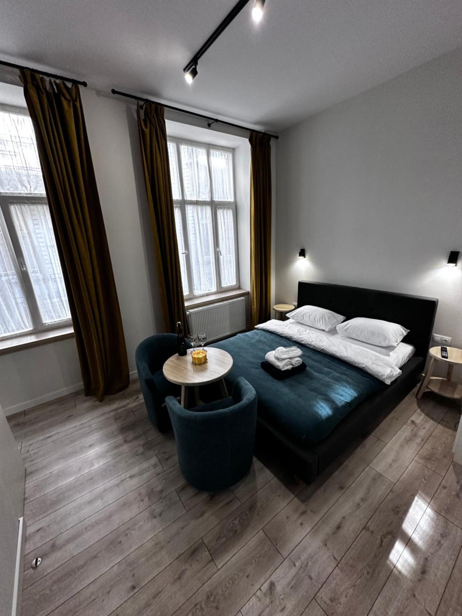 Hotel Gallery 21 Leopoli Esterno foto